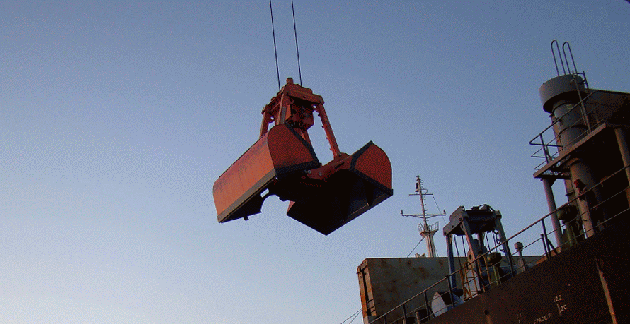 What are the key features and specifications of the Radio Remote Control Grab (RRCG) offered by GrabsIndia.com, including its operation, maintenance, capacity adjustments, suitable cargo types, and electrical and hydraulic systems?